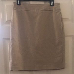 Beige Ann Taylor pencil skirt size 6